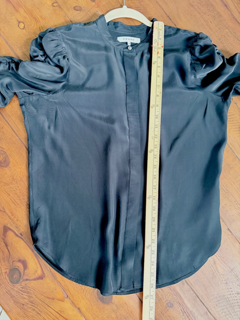 Frame ‘Gillian’ Black 3/4 Puff-Sleeve Silk Blouse - Picture 4 of 5